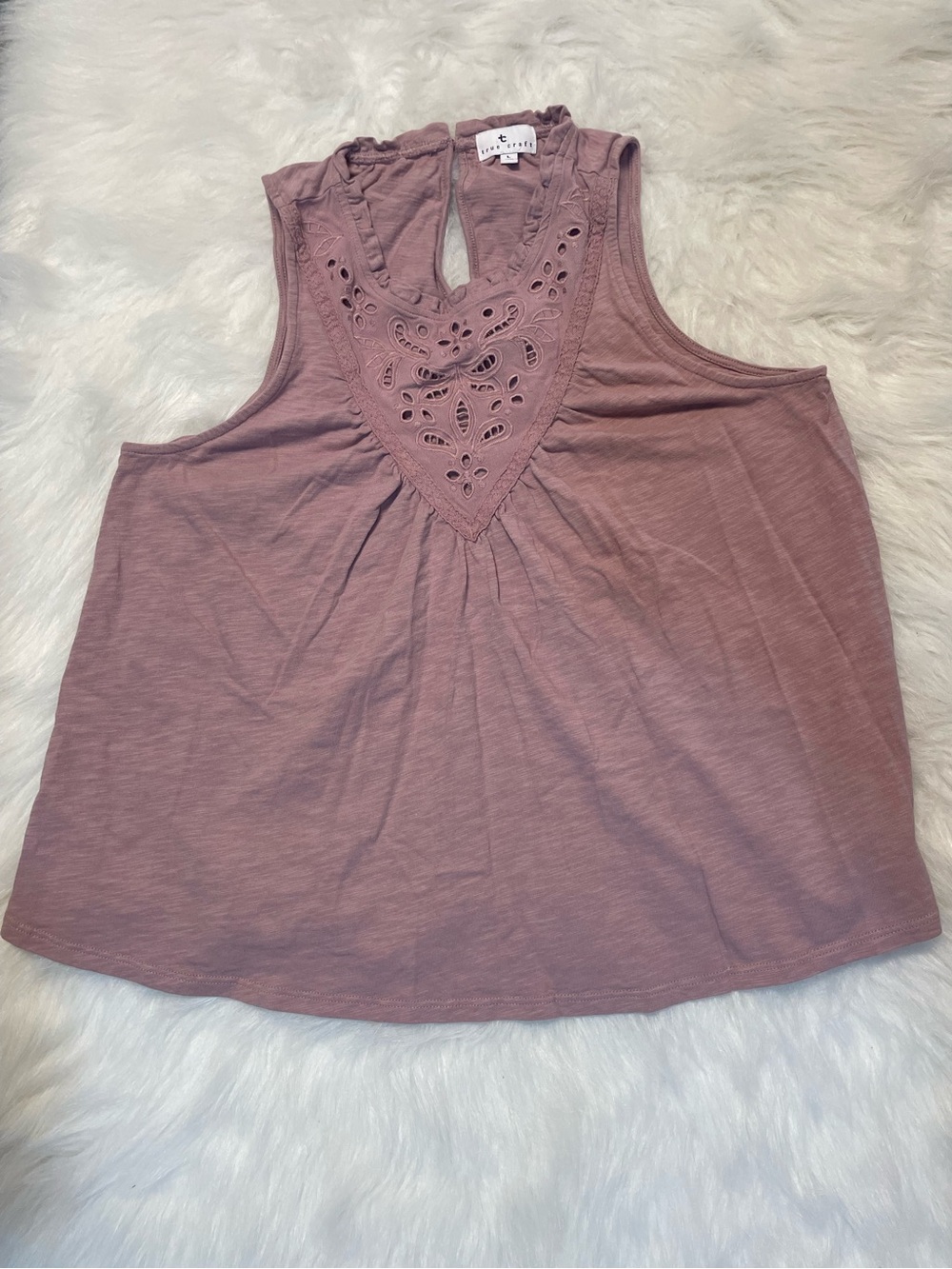 True Craft Mauve Sleeveless Eyelet Yoke Tank - Picture 2 of 8